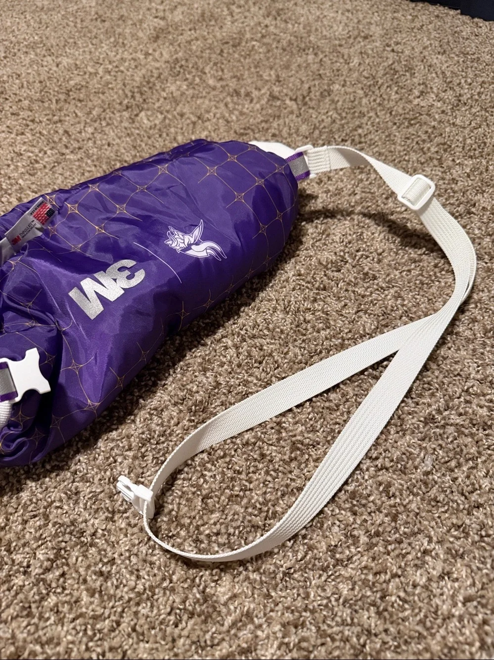 Minnesota Vikings 3M Thinsulate fur-lined hand warmer